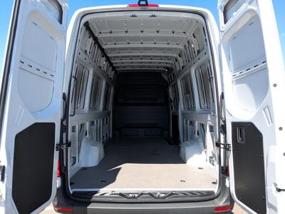 2025 Mercedes-Benz Sprinter Cargo Van - Photo 12