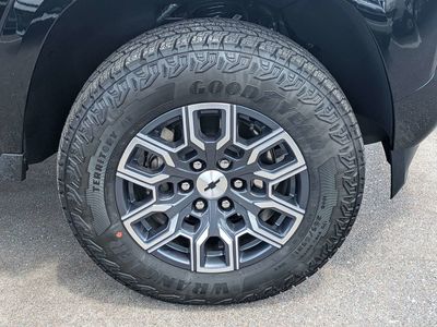 2026 Chevrolet Colorado - Photo 10