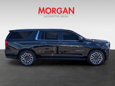 2023 GMC Yukon XL - Photo 2