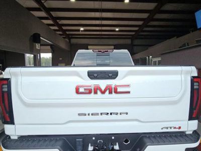2024 GMC Sierra 2500HD - Photo 3