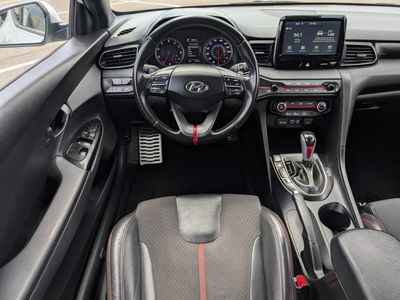 2019 Hyundai Veloster - Photo 15