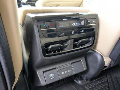 2025 Acura MDX - Photo 16