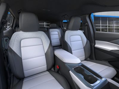 2026 Chevrolet Equinox EV - Photo 16