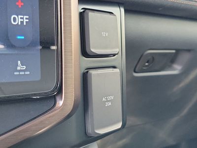 2023 Ford F-150 Lightning - Photo 29
