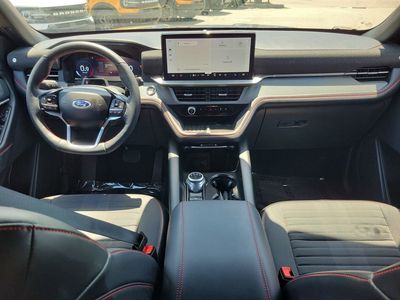 2025 Ford Explorer - Photo 11