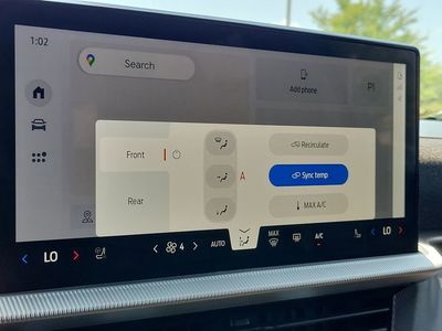 2025 Ford Explorer - Photo 25