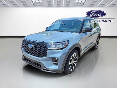 2025 Ford Explorer - Photo 2