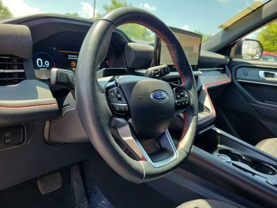 2025 Ford Explorer - Photo 16
