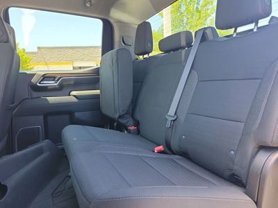 2023 Chevrolet Silverado 1500 — photo 11 view