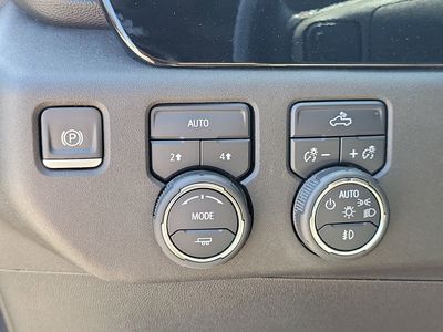 2023 Chevrolet Silverado 1500 — photo 31 view