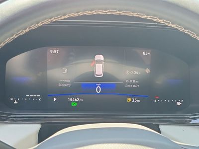 2025 Volkswagen Taos - Photo 21