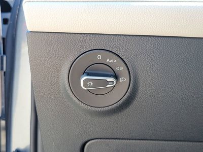 2025 Volkswagen Taos - Photo 28