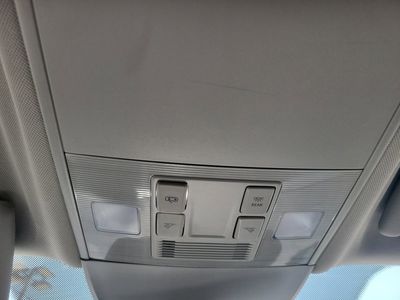 2025 Volkswagen Taos - Photo 30