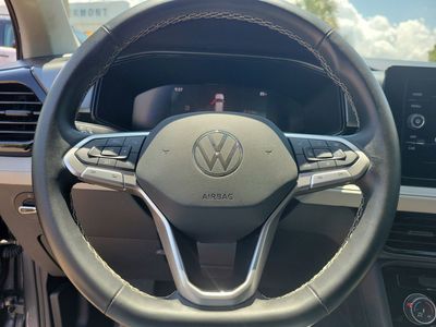 2025 Volkswagen Taos - Photo 18