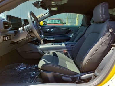 2024 Ford Mustang - Photo 14