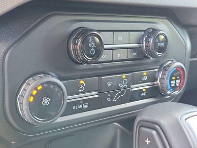 2023 Ford Bronco - Photo 25