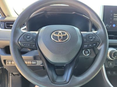 2023 Toyota RAV4 - Photo 19