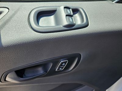 2025 Ford Transit-350 - Photo 11