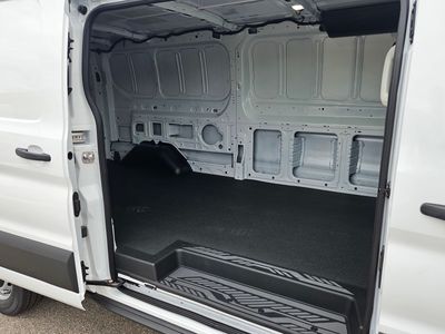 2025 Ford Transit-150 - Photo 27