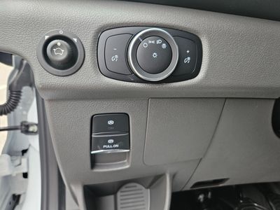 2025 Ford Transit-150 - Photo 15