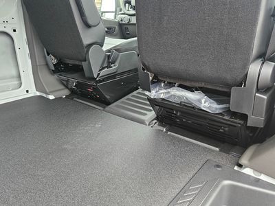 2025 Ford Transit-150 - Photo 30