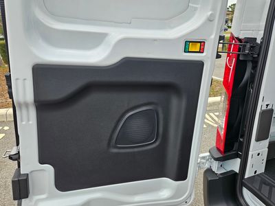 2025 Ford Transit-150 - Photo 25