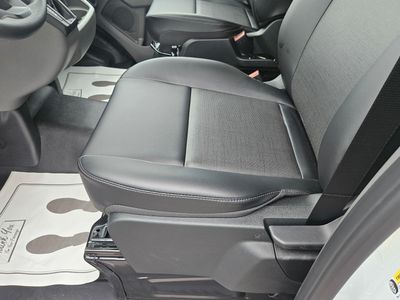 2025 Ford Transit-150 - Photo 13