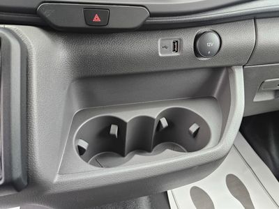 2025 Ford Transit-150 - Photo 18