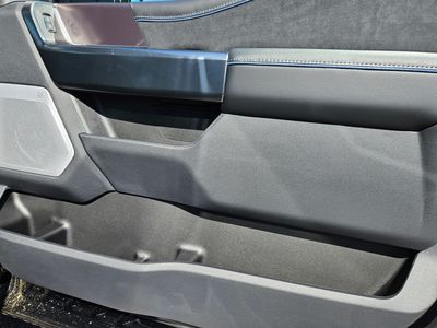 2026 Ford F-350SD - Photo 38