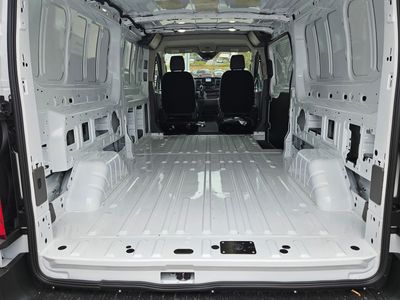 2025 Ford Transit-250 - Photo 21