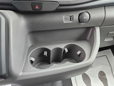 2025 Ford Transit-250 - Photo 18
