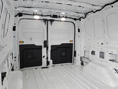 2025 Ford Transit-250 - Photo 28