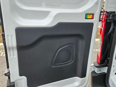 2025 Ford Transit-250 - Photo 25