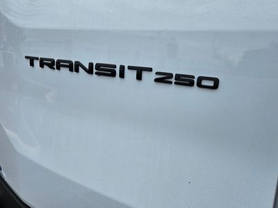 2026 Ford Transit-250 - Photo 37