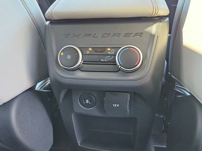 2026 Ford Explorer — photo 28 view