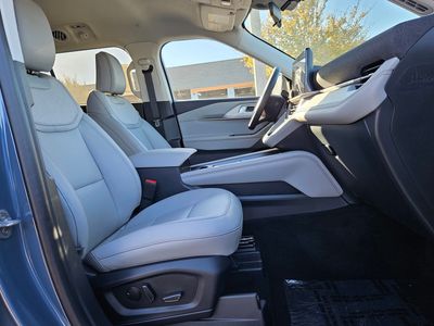 2026 Ford Explorer — photo 29 view