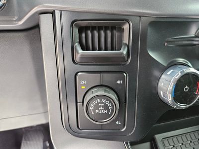 2025 Ford F-150 - Photo 19