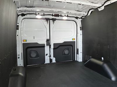 2025 Ford Transit-150 - Photo 29