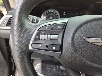2023 Genesis G70 - Photo 26