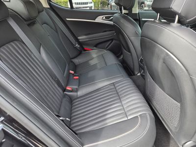 2023 Genesis G70 - Photo 13