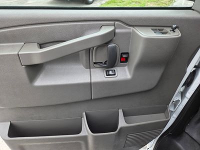 2024 GMC Savana 2500 - Photo 22