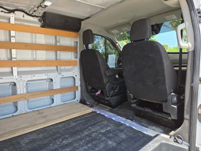 2021 Ford Transit-250 - Photo 12