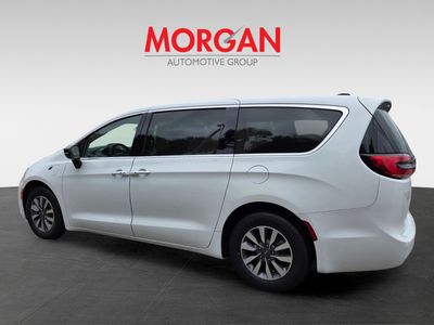 2024 Chrysler Pacifica Hybrid - Photo 5