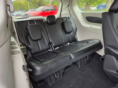 2024 Chrysler Pacifica Hybrid - Photo 15