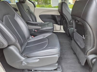 2024 Chrysler Pacifica Hybrid - Photo 13