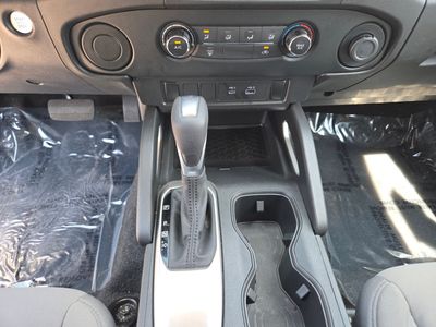 2022 Nissan Frontier - Photo 24