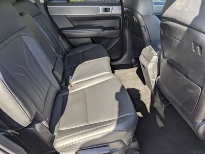 2025 Hyundai Santa Fe - Photo 13