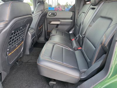 2022 Ford Bronco - Photo 18