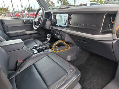 2022 Ford Bronco - Photo 9