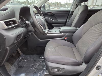 2023 Toyota Highlander - Photo 24